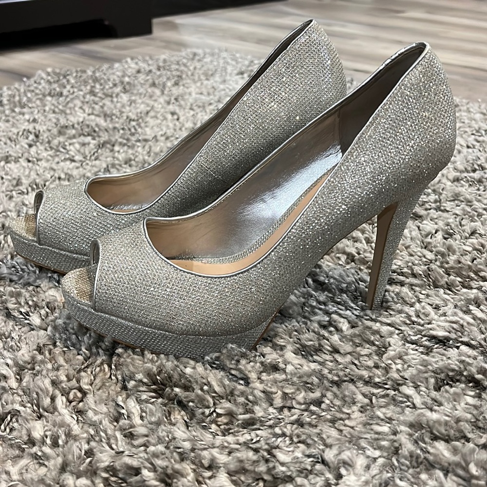 High heel shoes